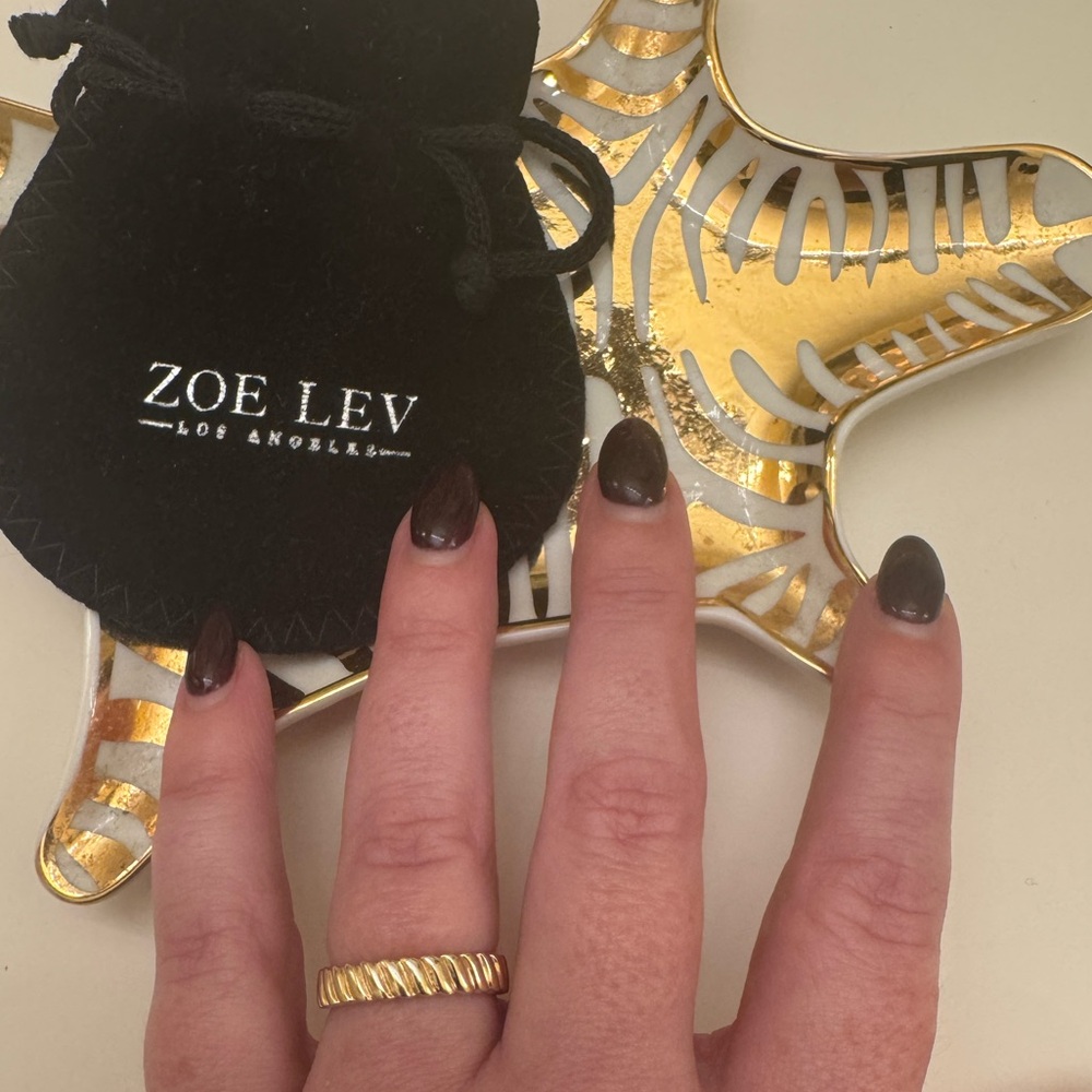 Zoe Lev size 7 14k yellow gold coil ring
